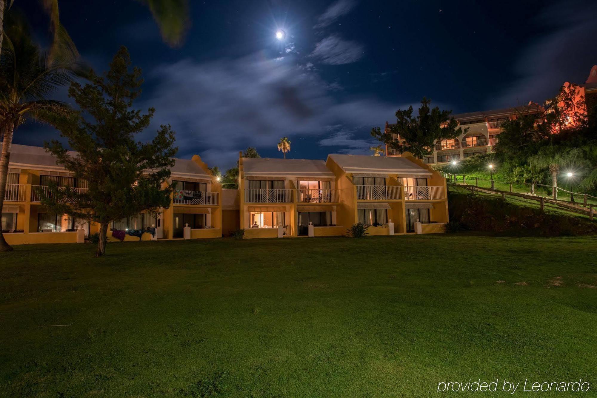 Grotto Bay Beach Resort Hamilton Parish Extérieur photo