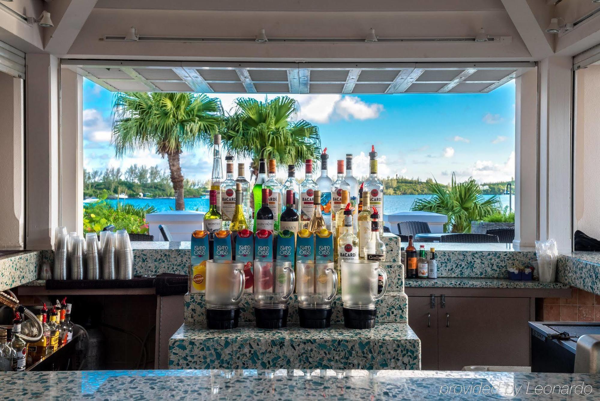 Grotto Bay Beach Resort Hamilton Parish Extérieur photo
